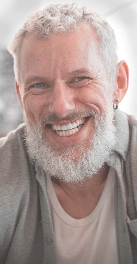 Prótesis - Hombre mayor - Clínica Soria - Clínica dental en Salamanca